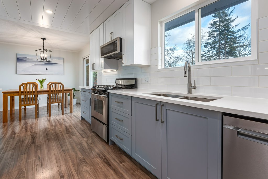 Custom Kitchen Cabinets2